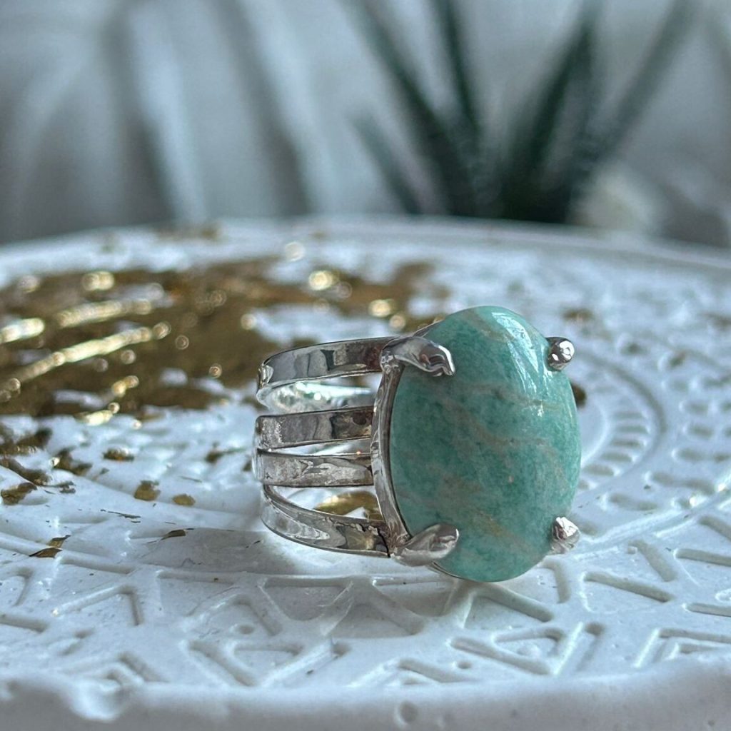 anillo amazonita
